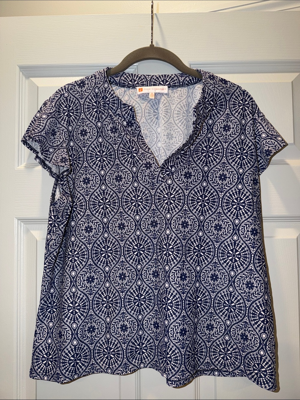 Jude Connally Navy and White Medallion Short Sleeve Top